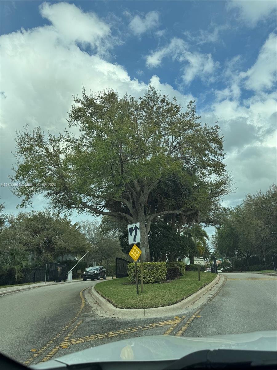 THOUSAND OAKS - Residential