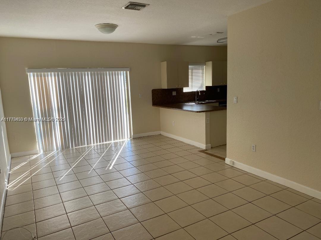 8524 SW 214th Way 8524