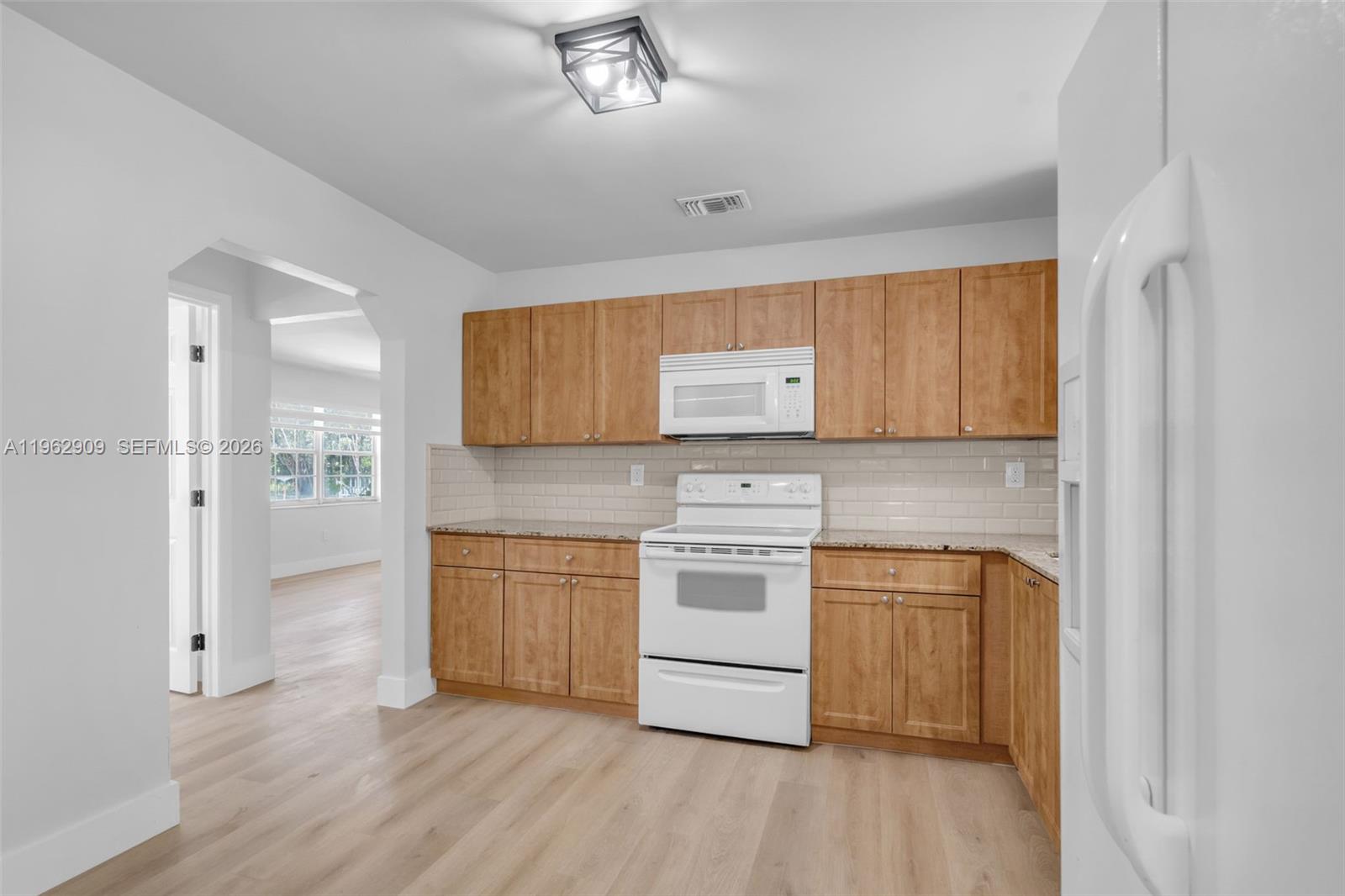 VENETIAN GARDEN REV - Residential