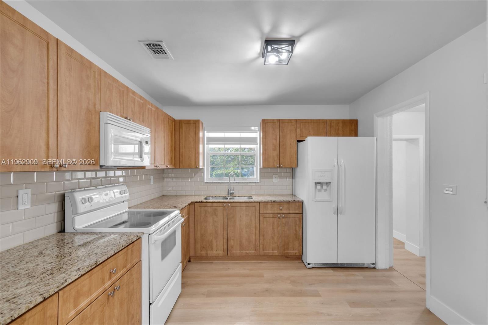 VENETIAN GARDEN REV - Residential