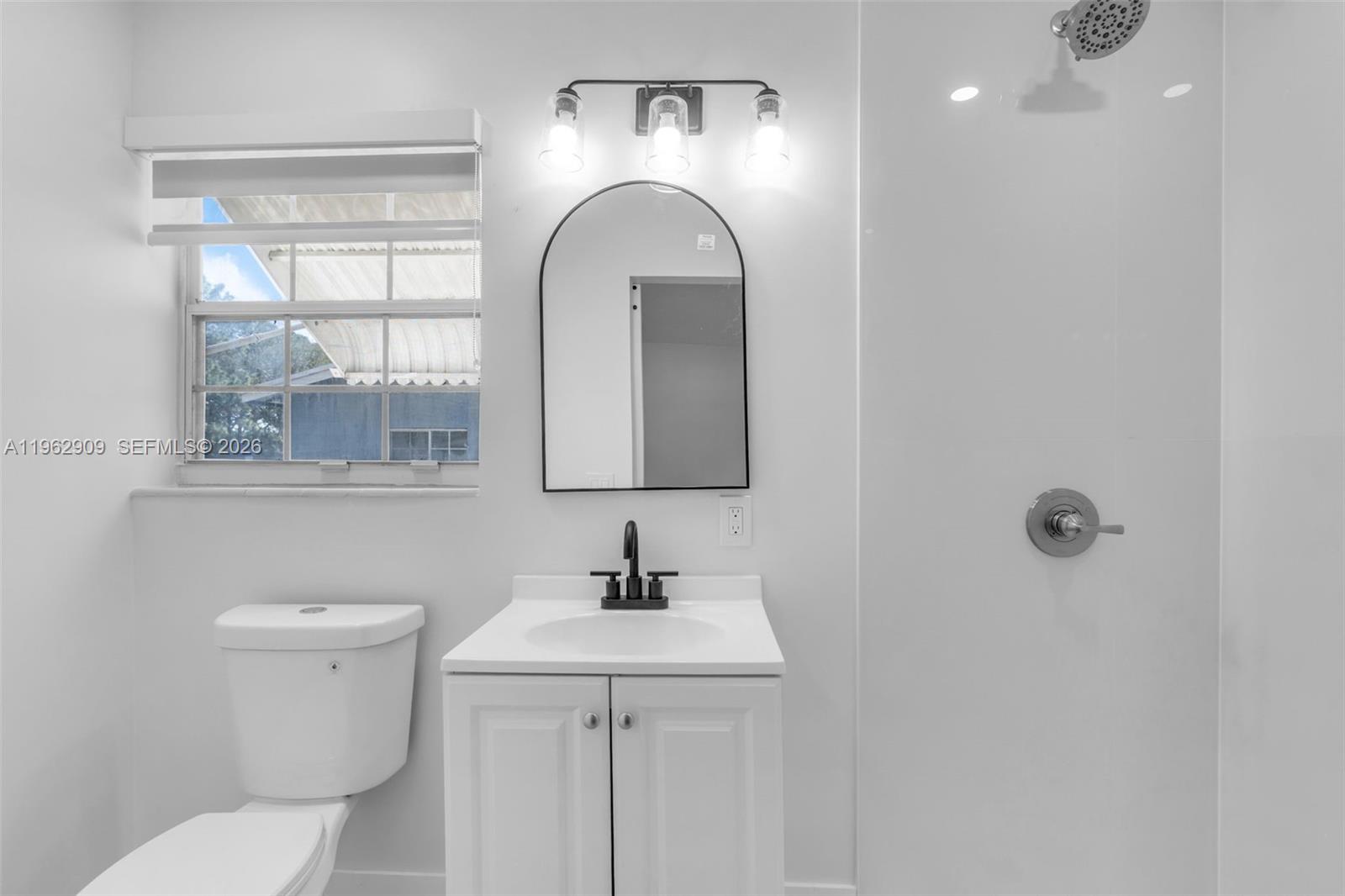 VENETIAN GARDEN REV - Residential