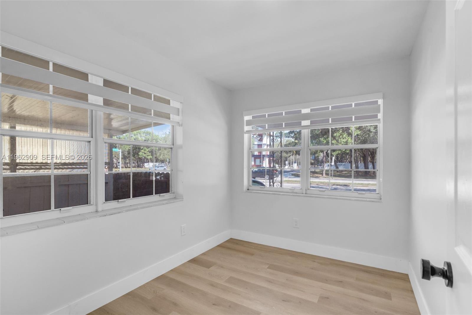 VENETIAN GARDEN REV - Residential