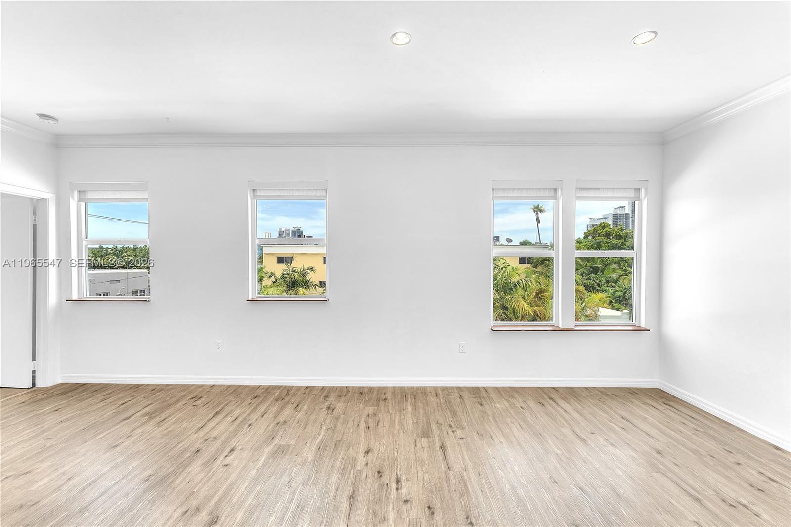 737 Jefferson Ave 305