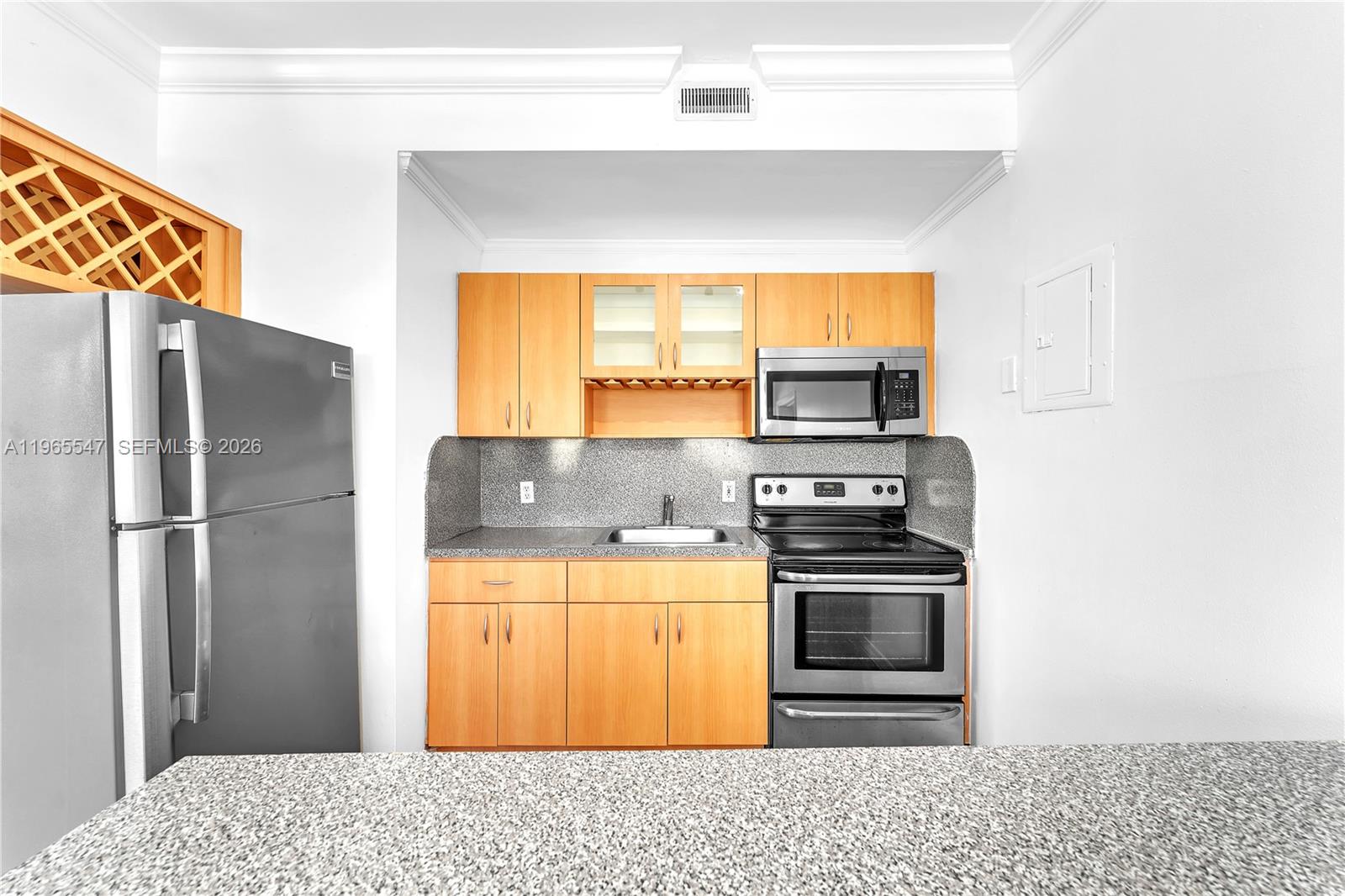 THE SHERIDAN CONDO - Residential