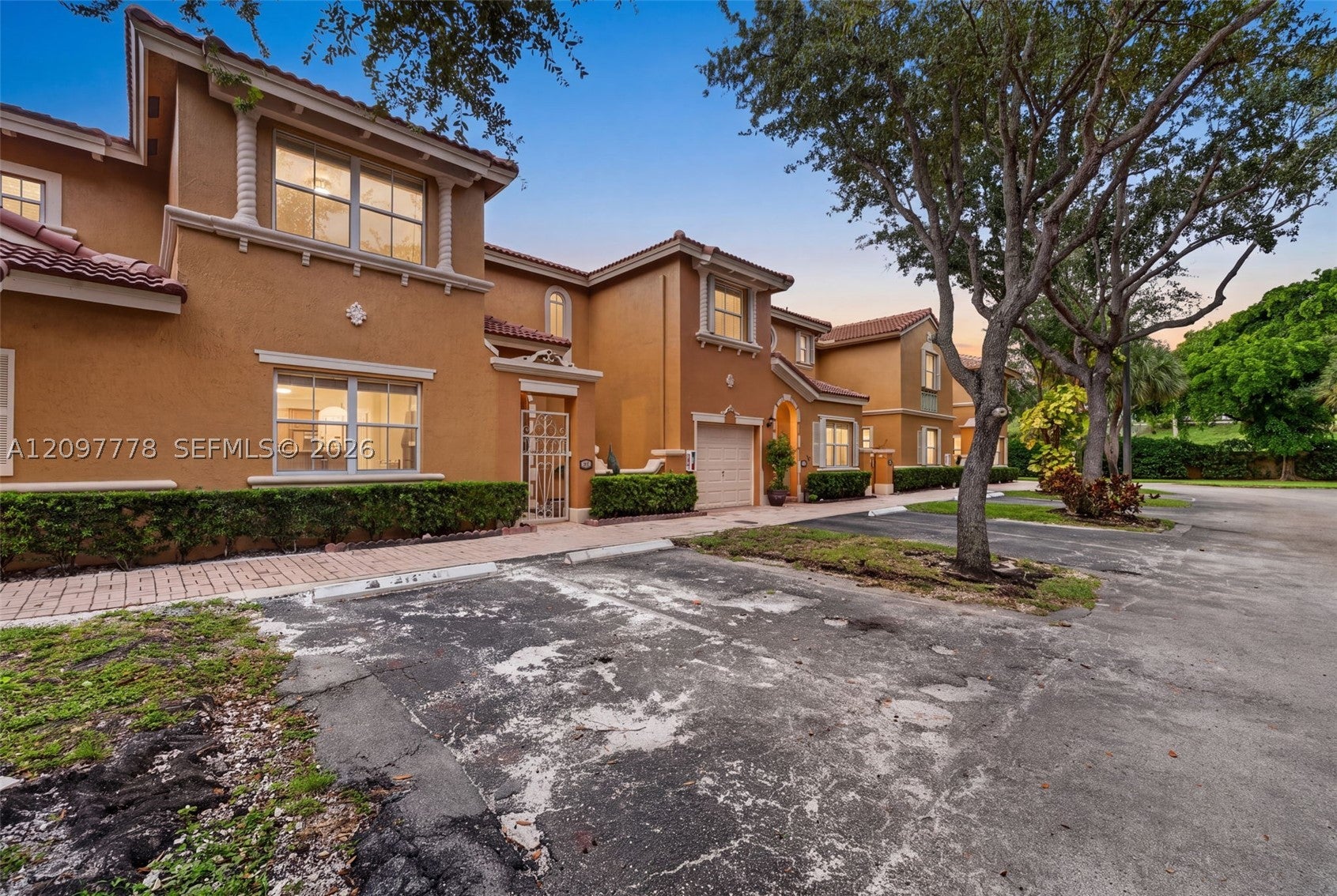 8520 NW 139th Ter 1607