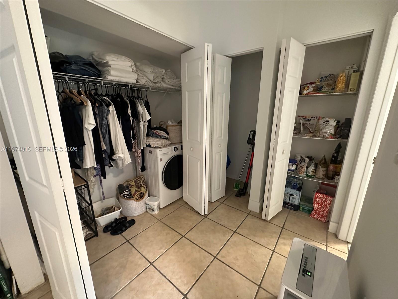 OCEAN BEACH ADD NO 3 - Residential