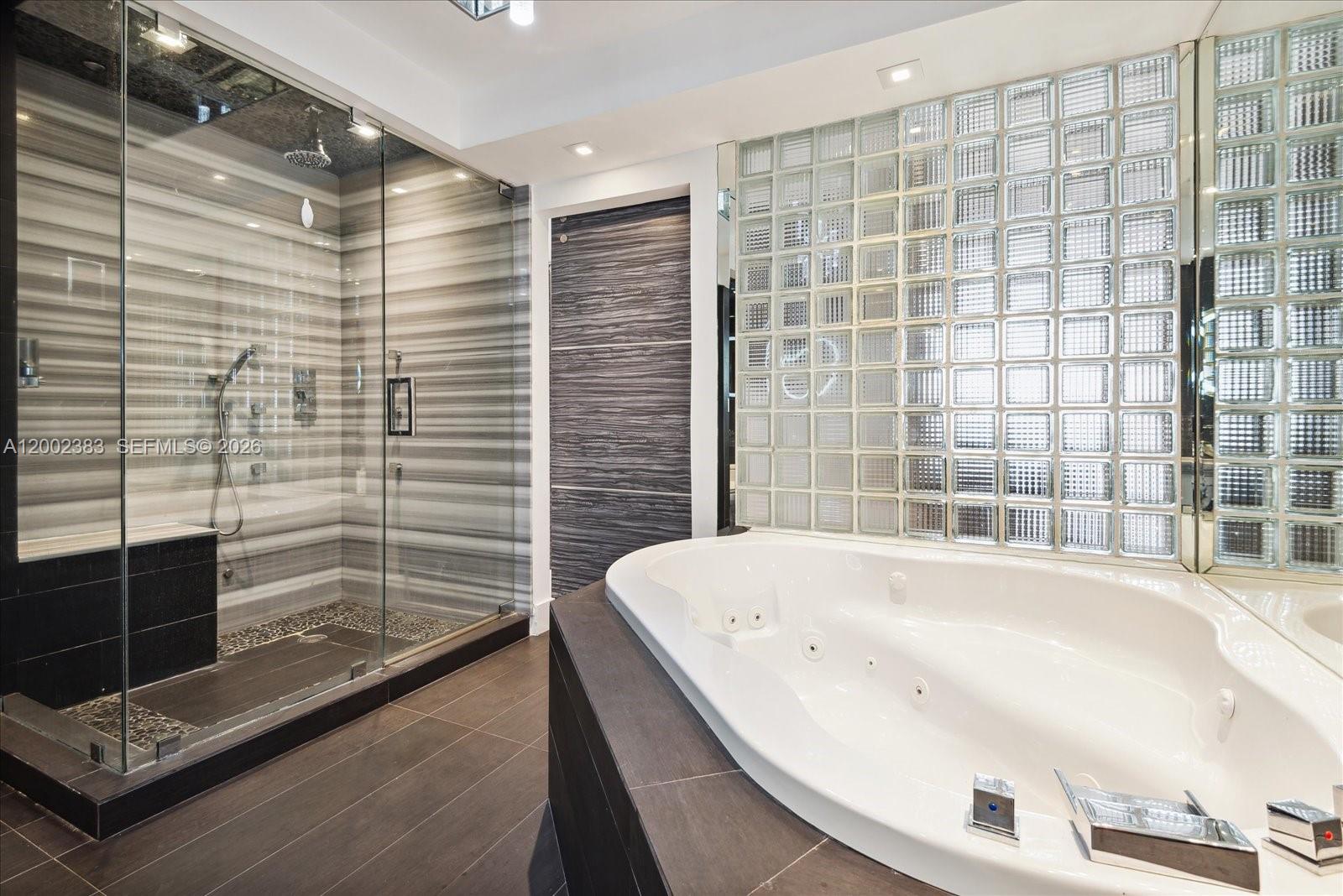 TURNBERRY ISLE CONDO - Residential