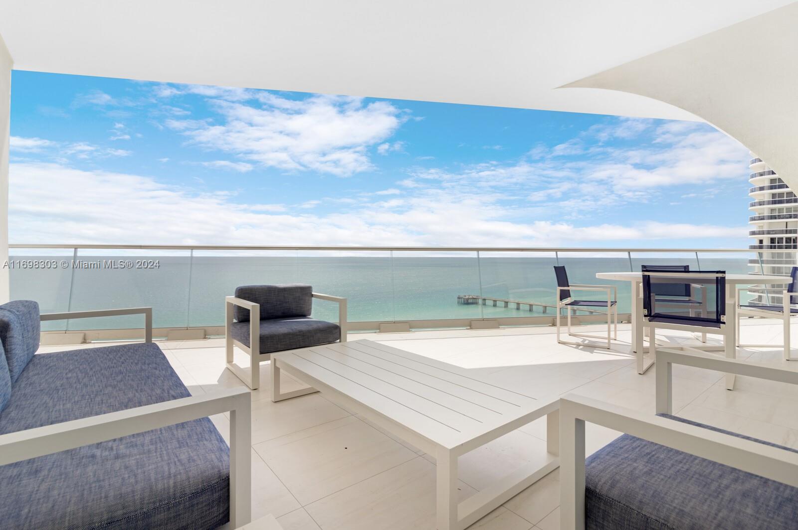 16901 Collins Ave 1402