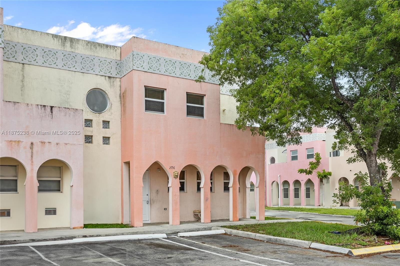 EAST VIEW GARDENS - Residential Lease