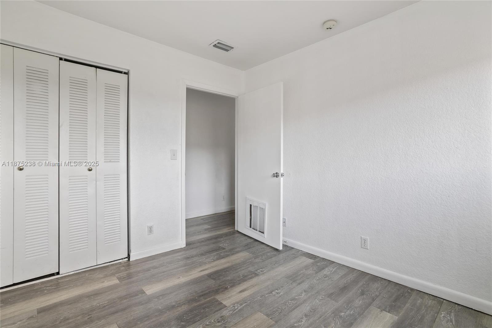 EAST VIEW GARDENS - Residential Lease