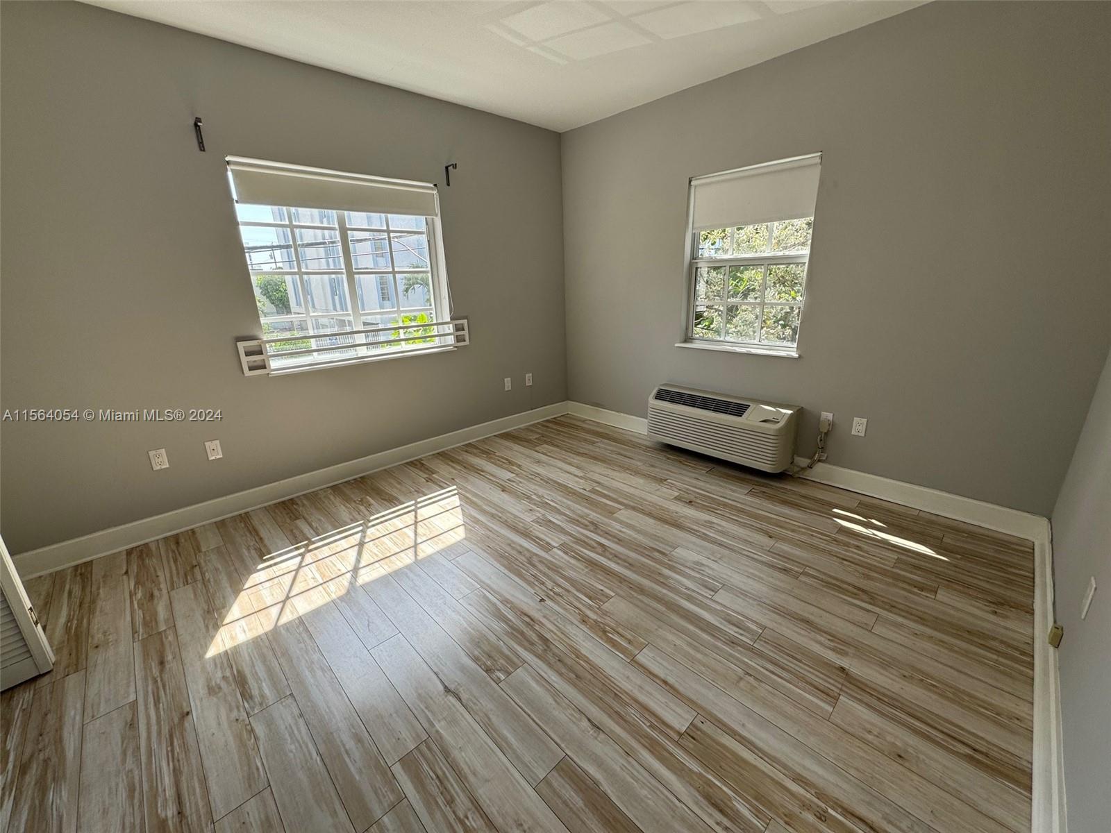 THE ABBOTT CONDO - Residential Lease