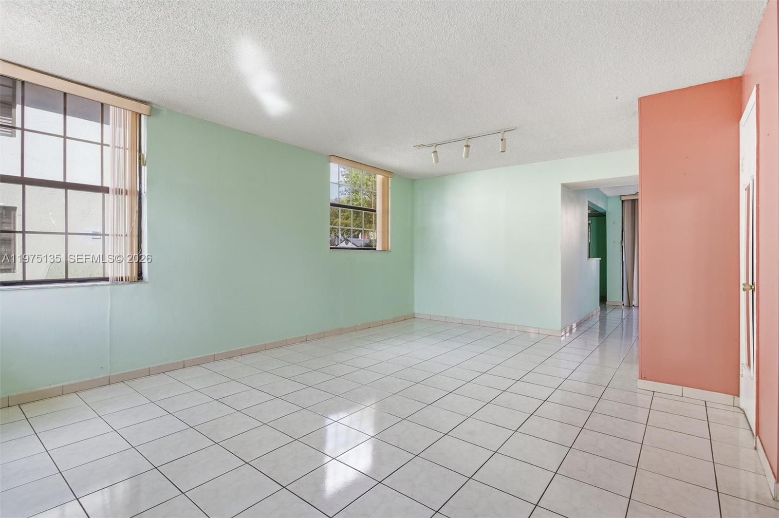 NEW PASEOS CASTELLANOS CO - Residential