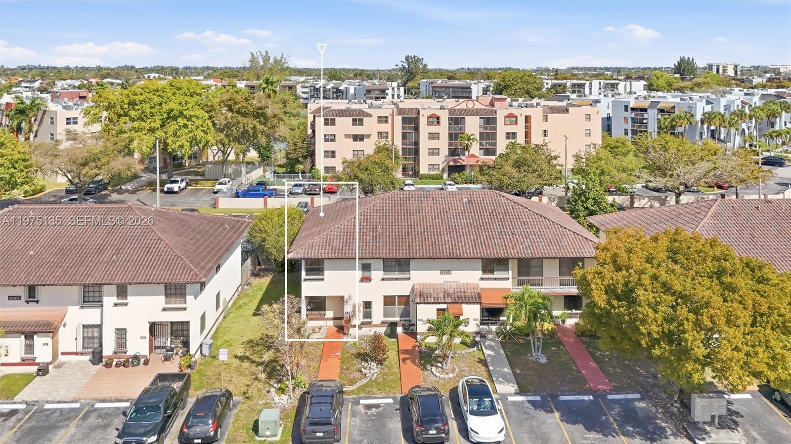 NEW PASEOS CASTELLANOS CO - Residential