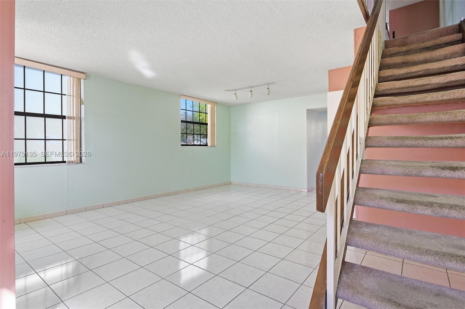 NEW PASEOS CASTELLANOS CO - Residential