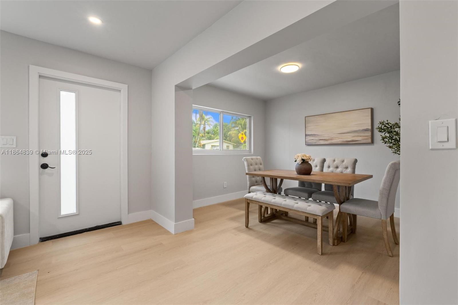 BISCAYNE SHORES UNIT 4 - Residential