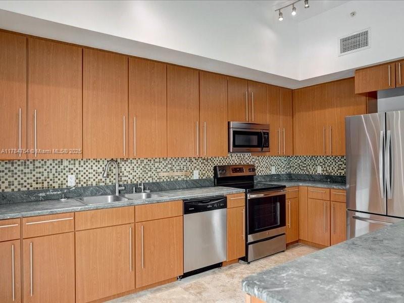 SPIAGGIA OCEAN CONDO - Residential Lease