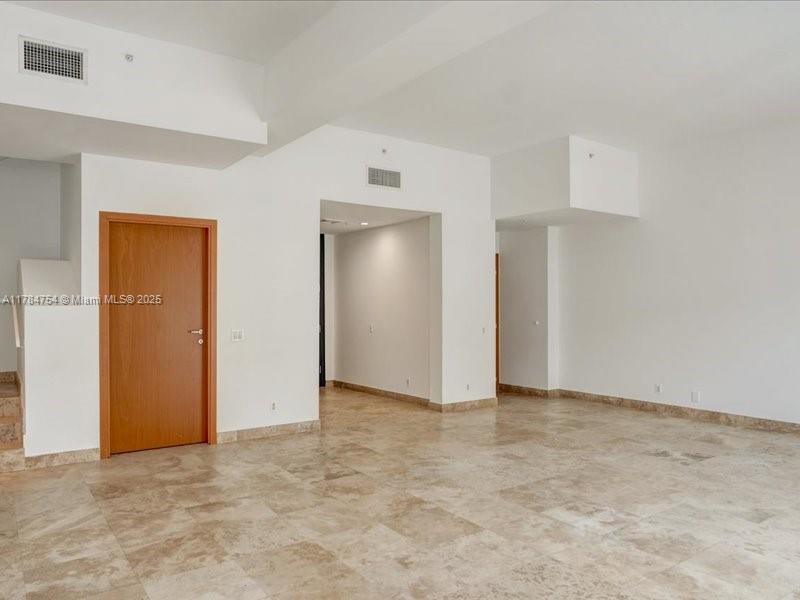 9499 Collins Ave PH-03