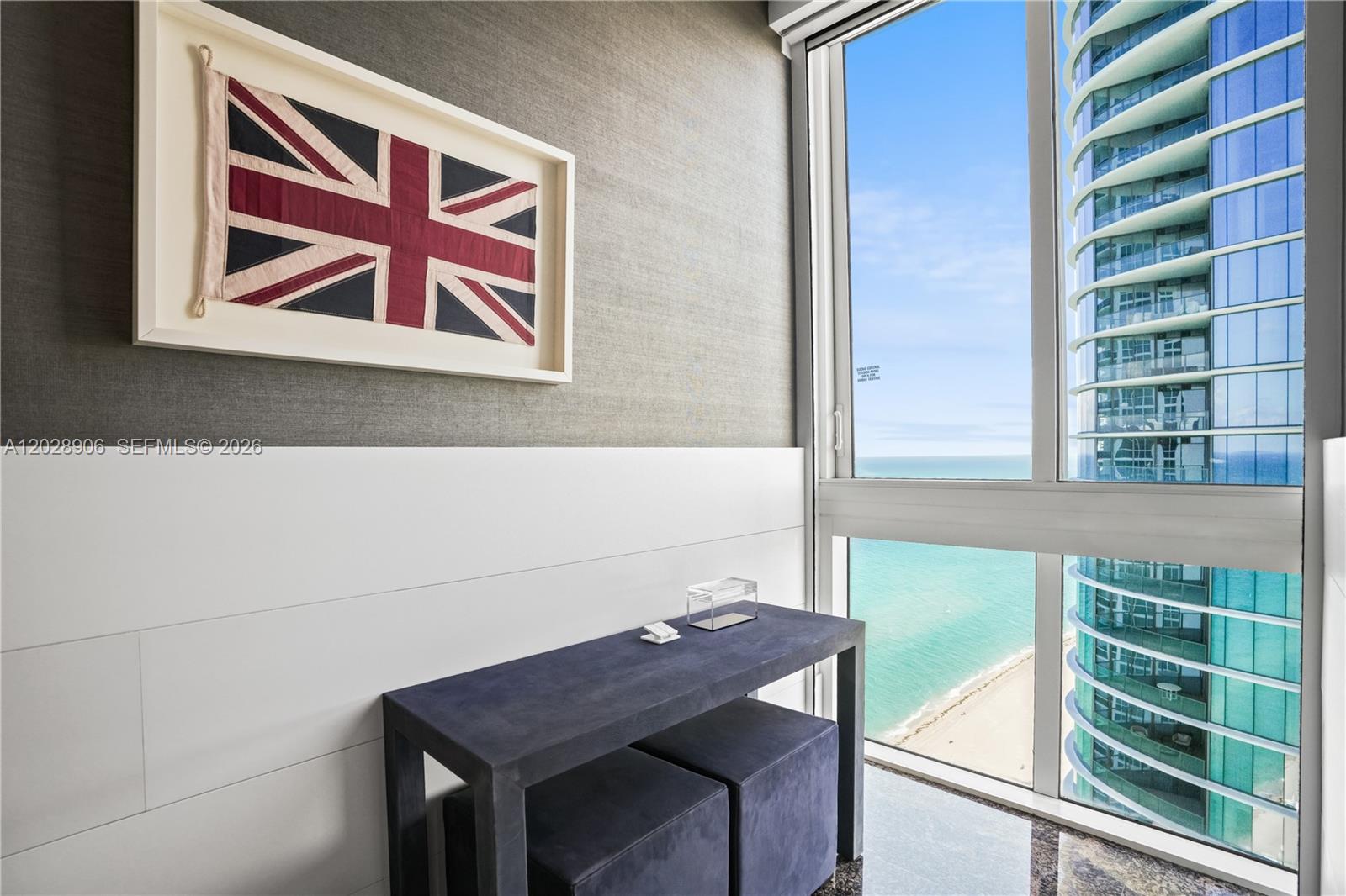 TDR TOWER III CONDO - Residential