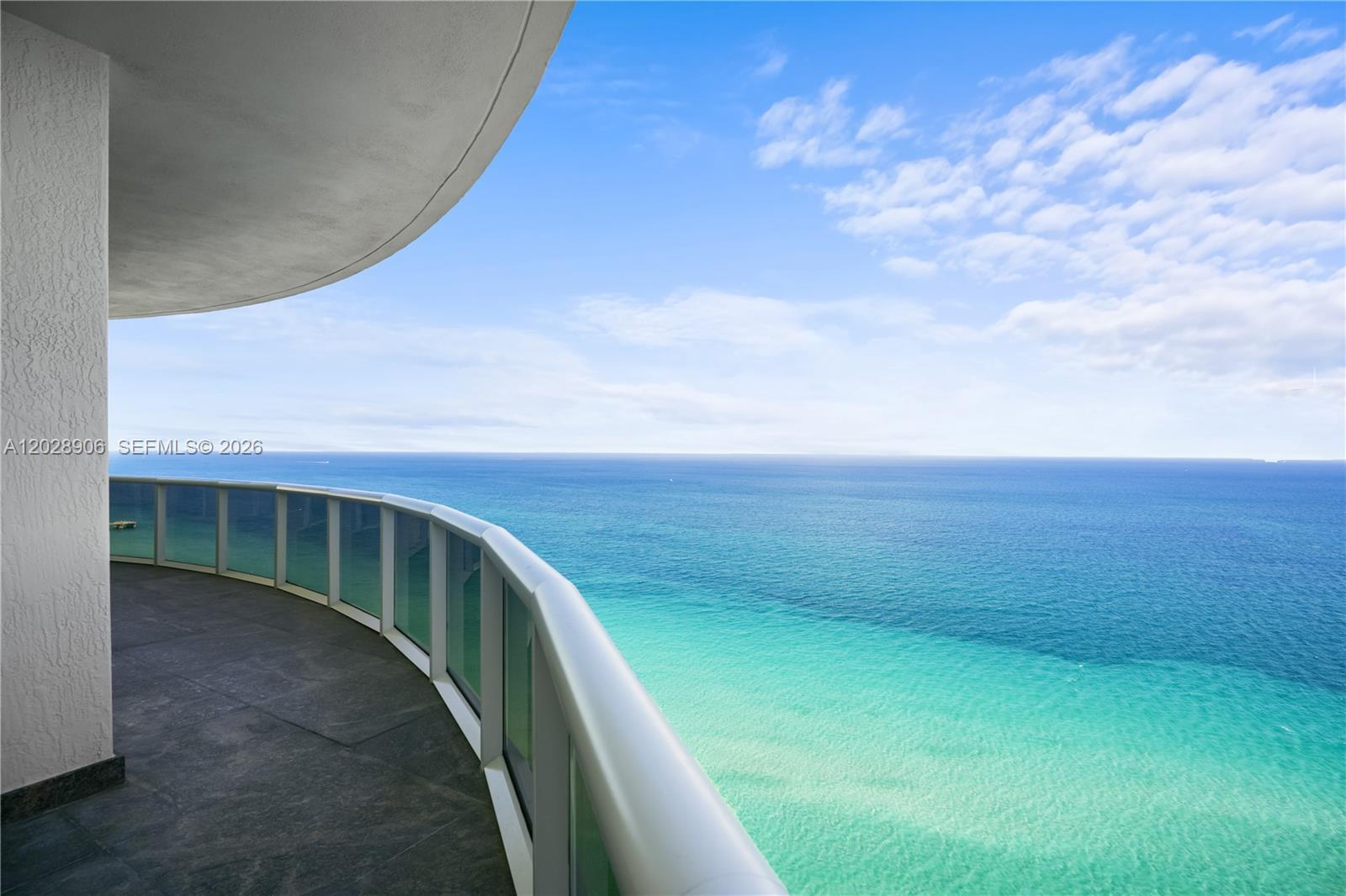TDR TOWER III CONDO - Residential
