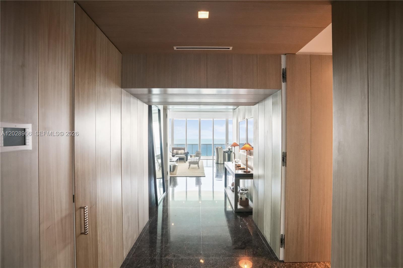 TDR TOWER III CONDO - Residential