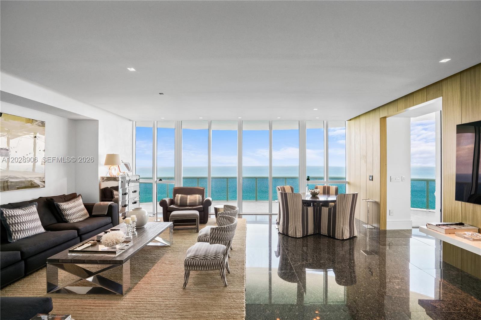 TDR TOWER III CONDO - Residential
