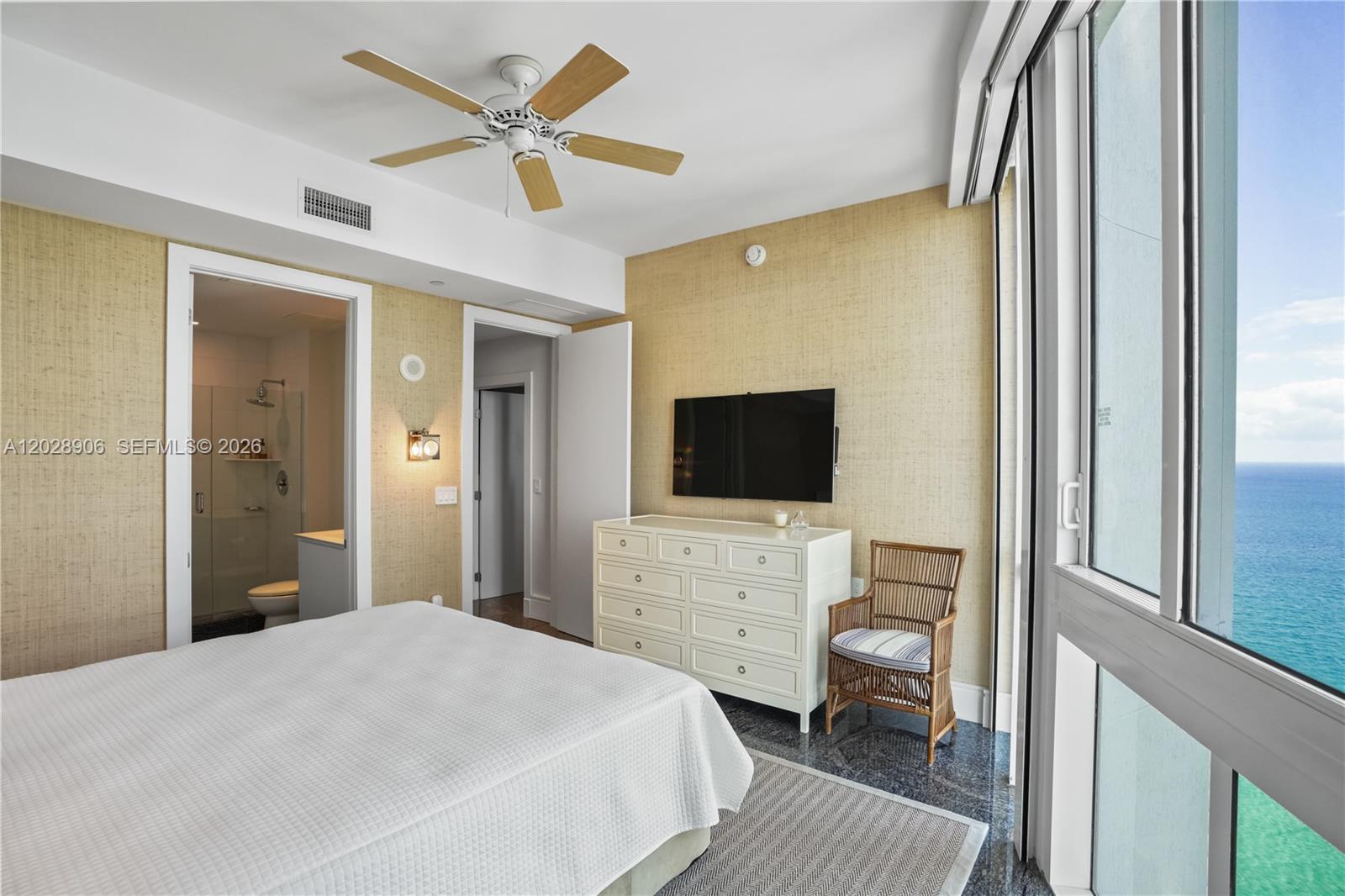 TDR TOWER III CONDO - Residential