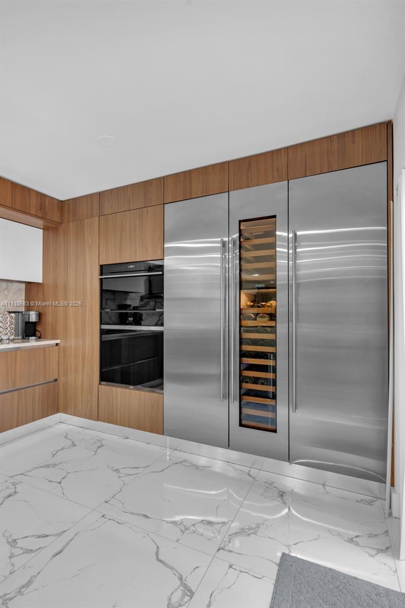 MAPLE RIDGE - Residential