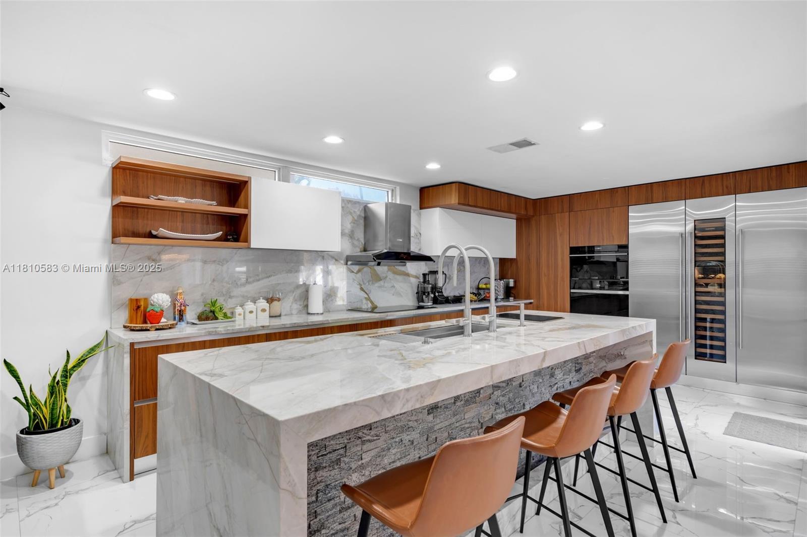 MAPLE RIDGE - Residential