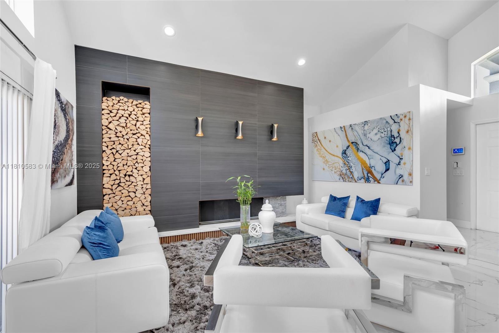 MAPLE RIDGE - Residential