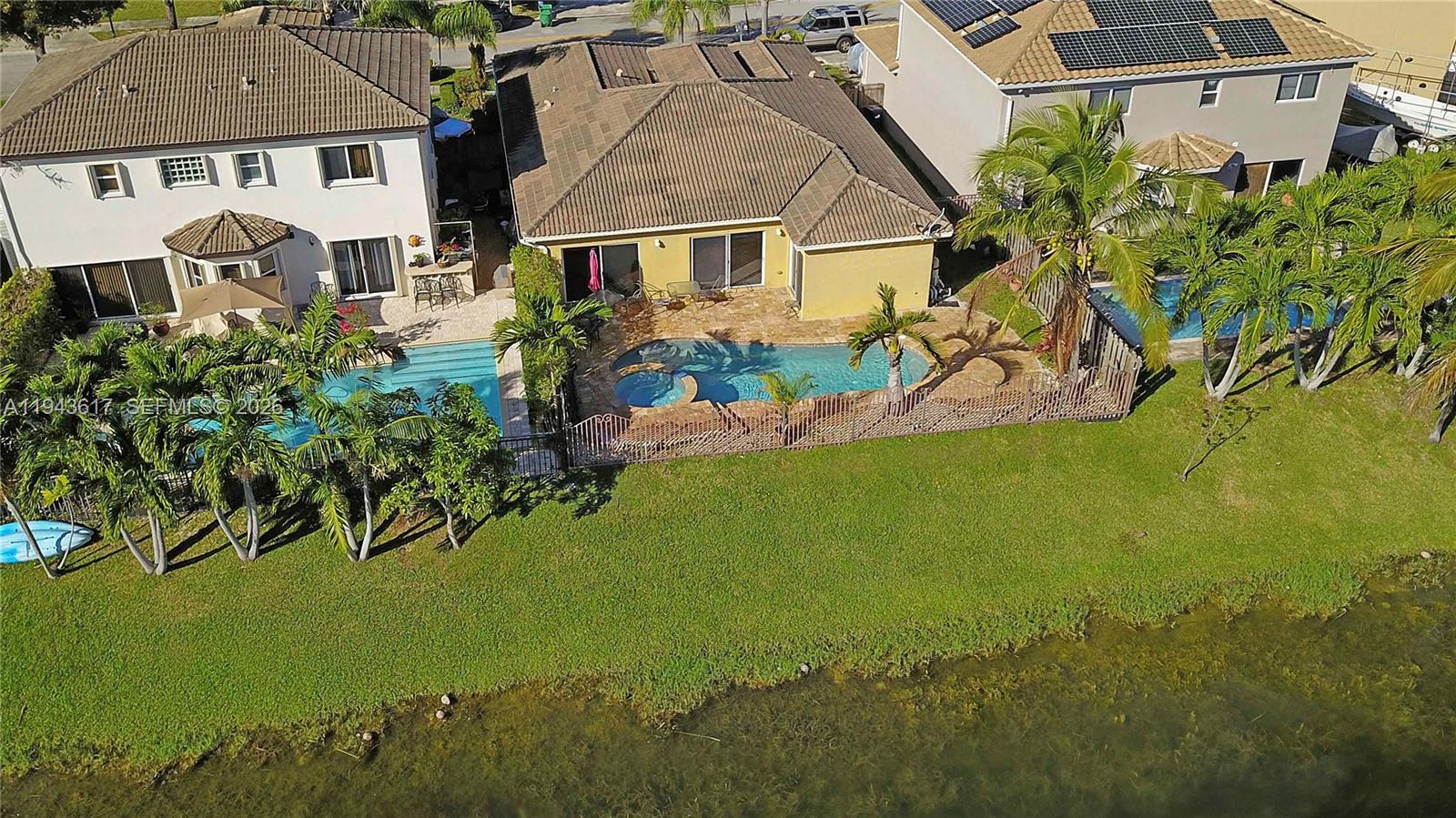 PELICAN BAY AT OLD CUTLER - Residential