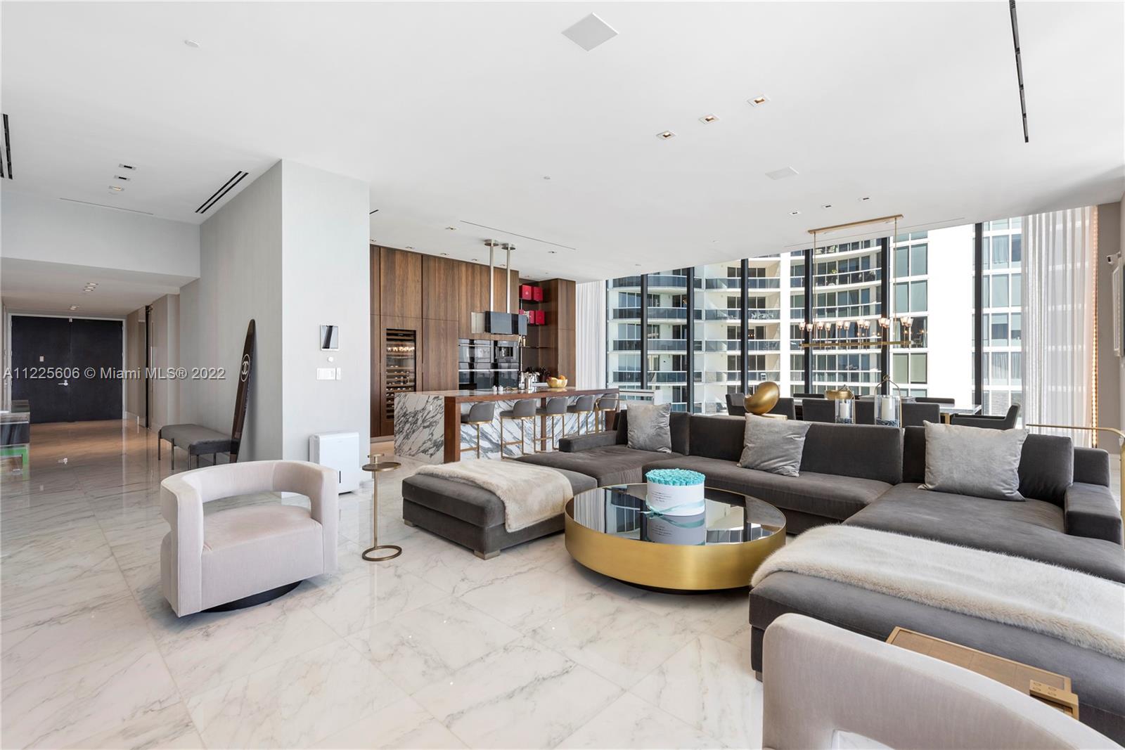 MUSE CONDO - Residential