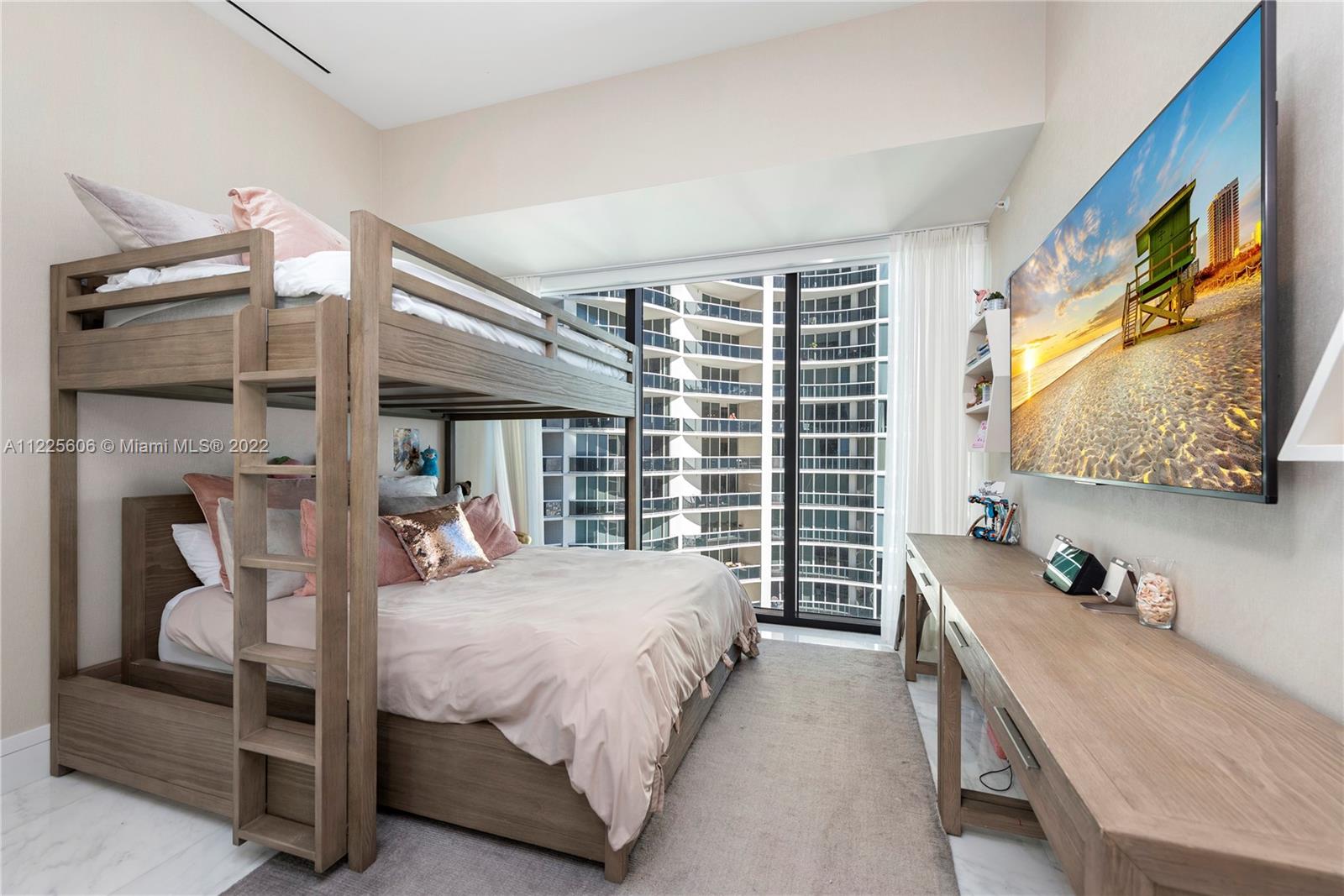 MUSE CONDO - Residential