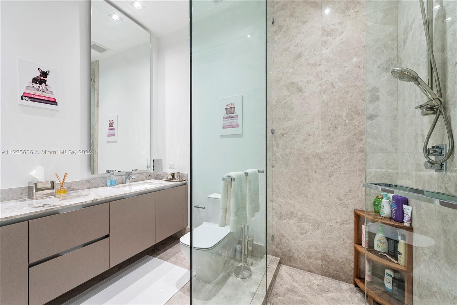 MUSE CONDO - Residential