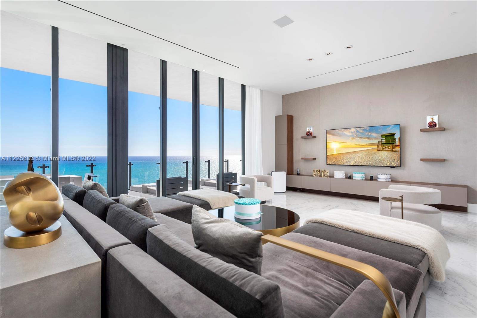 MUSE CONDO - Residential