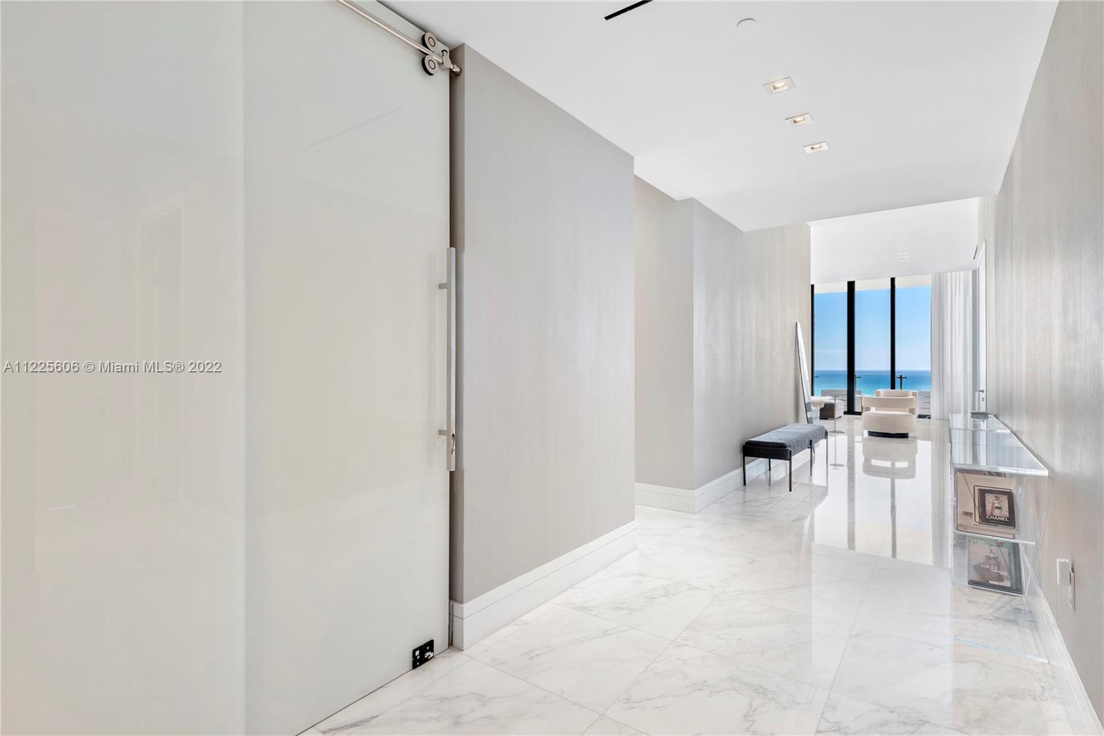 MUSE CONDO - Residential