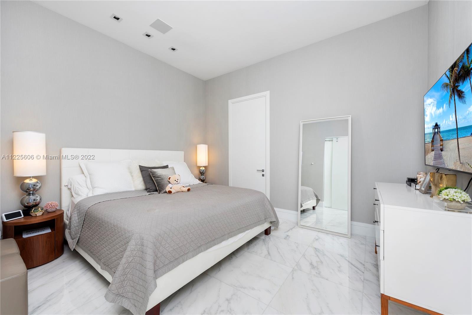 MUSE CONDO - Residential