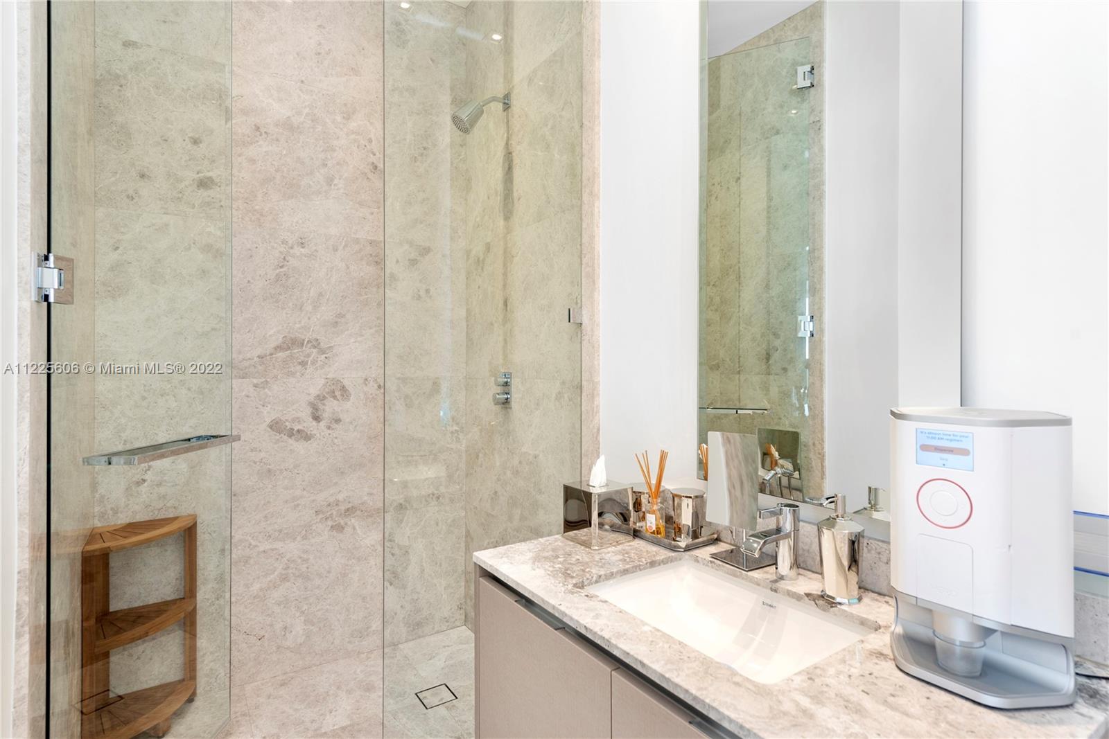 MUSE CONDO - Residential