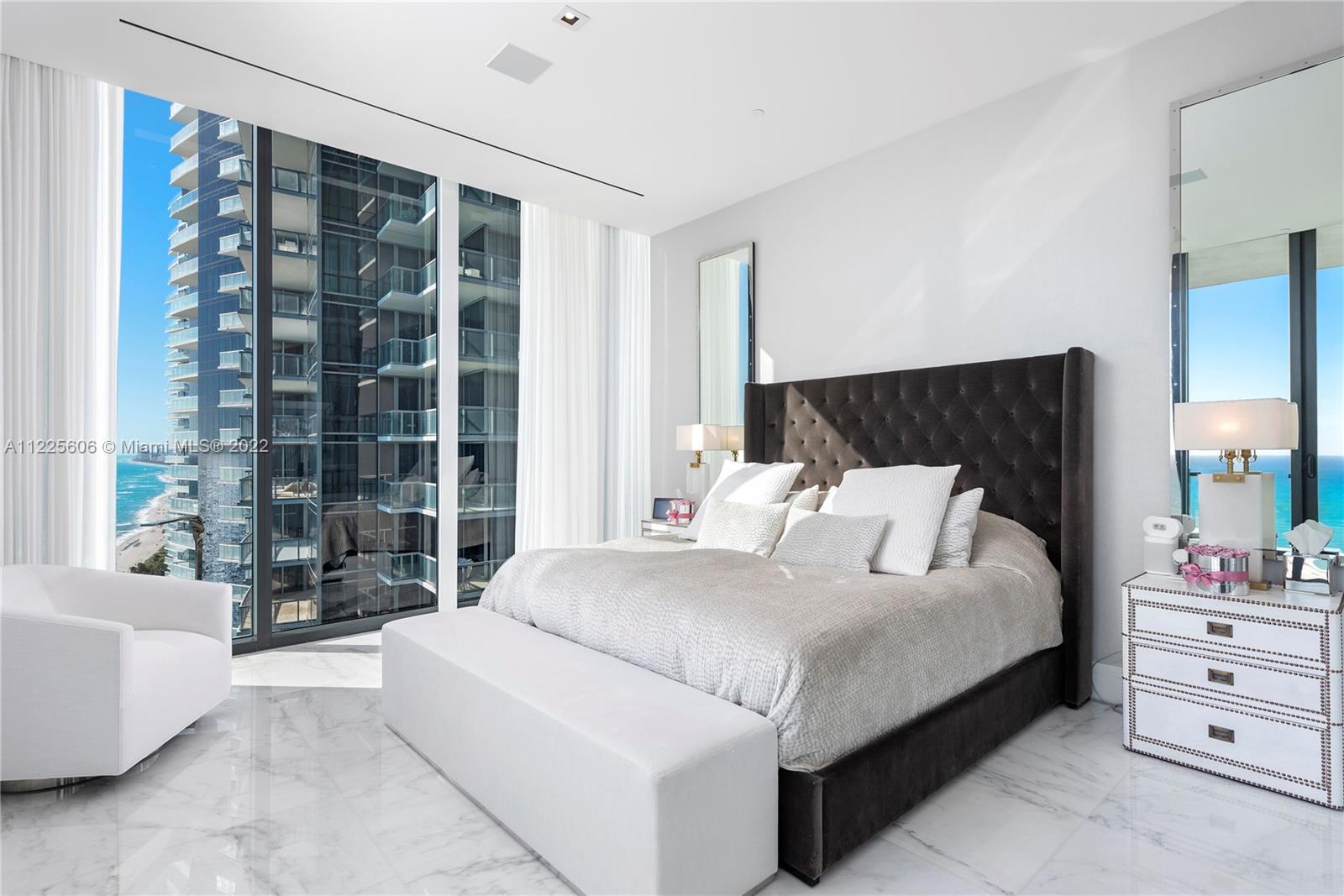 MUSE CONDO - Residential