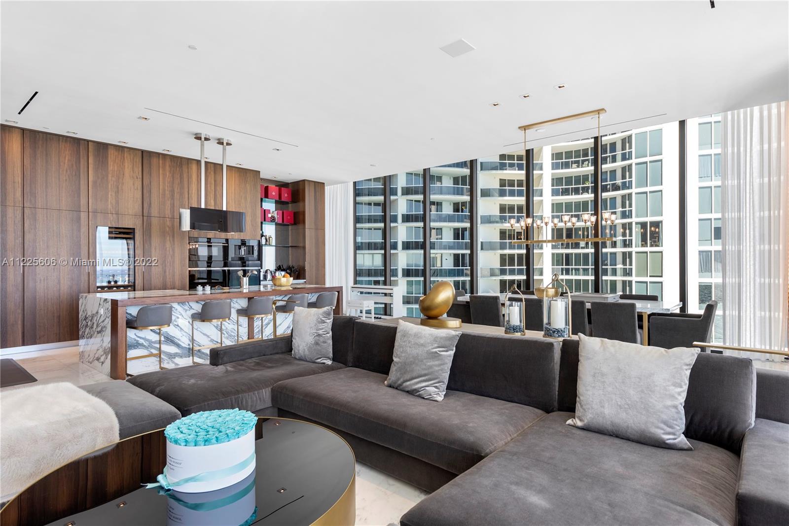 MUSE CONDO - Residential