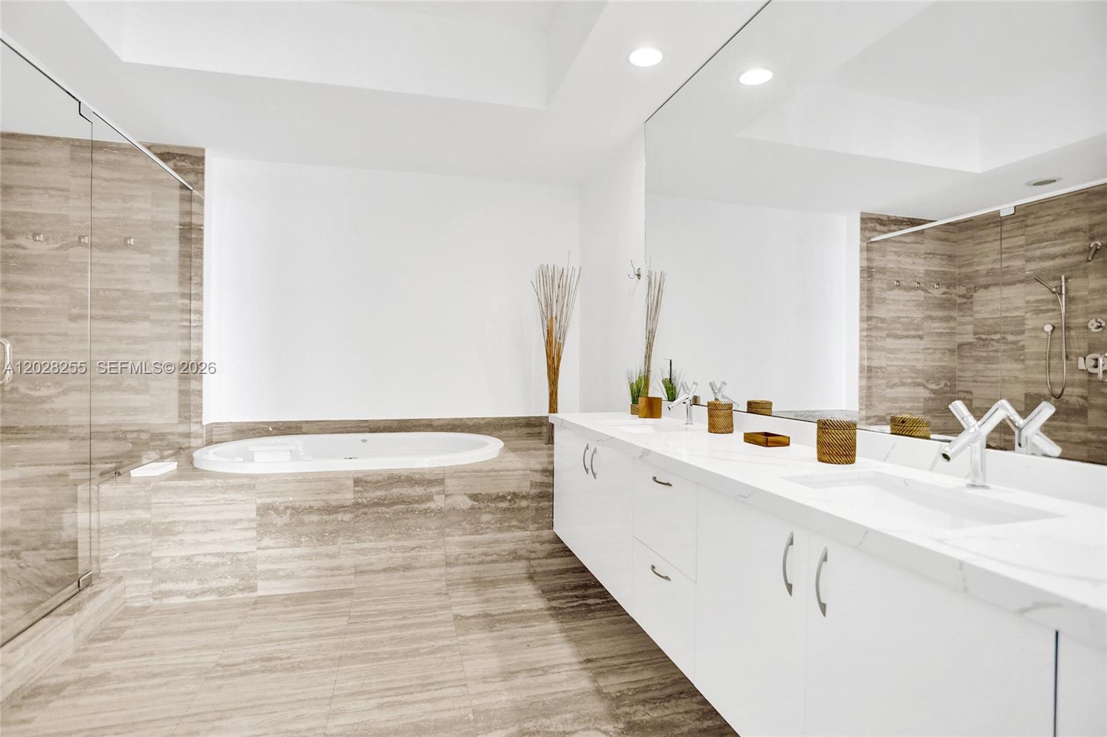 TDR TOWER II CONDO - Residential