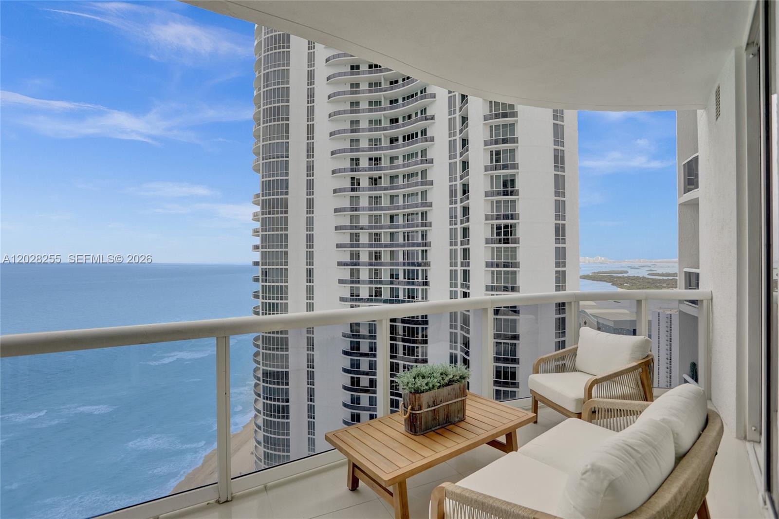 TDR TOWER II CONDO - Residential