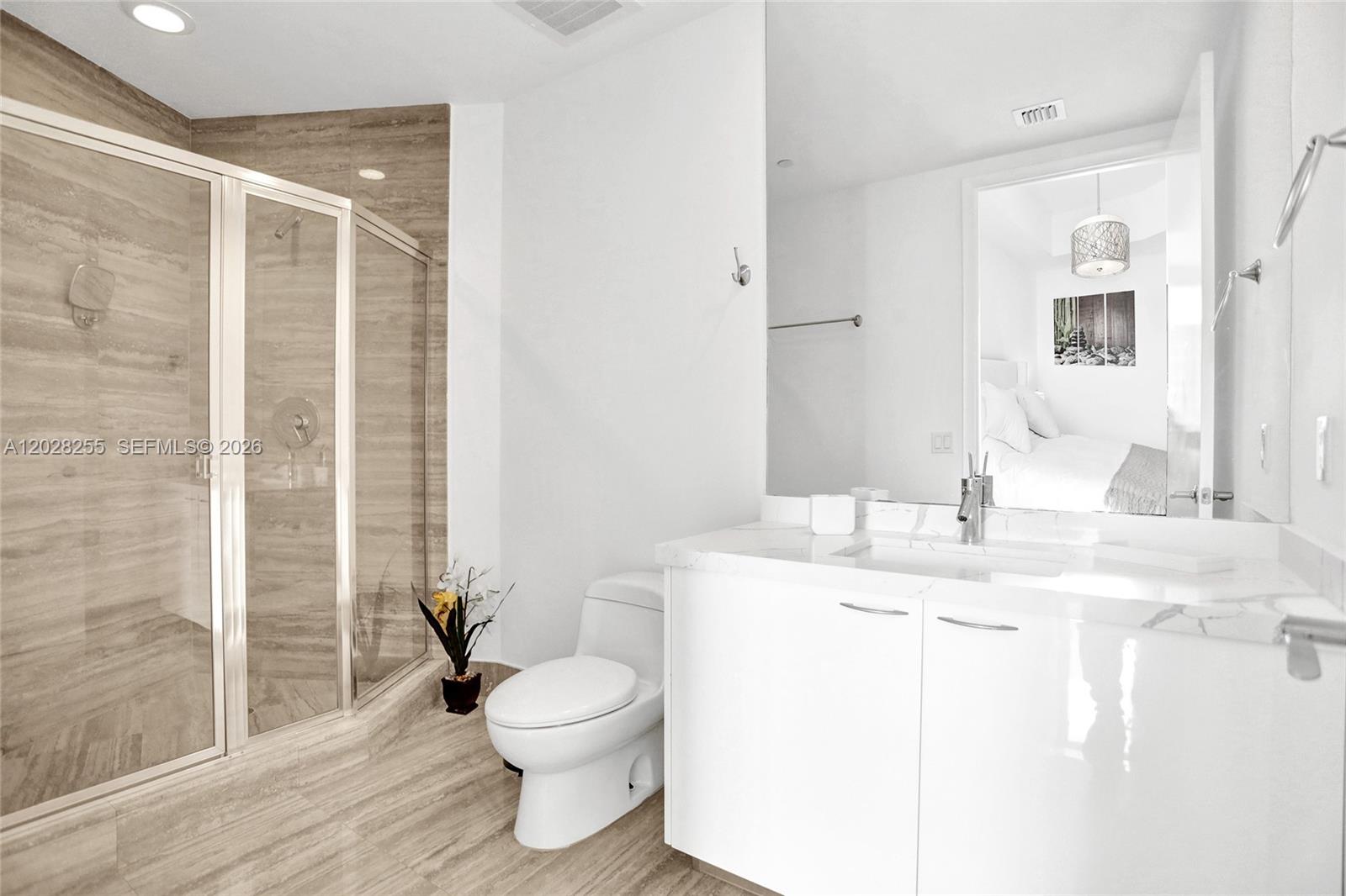 TDR TOWER II CONDO - Residential