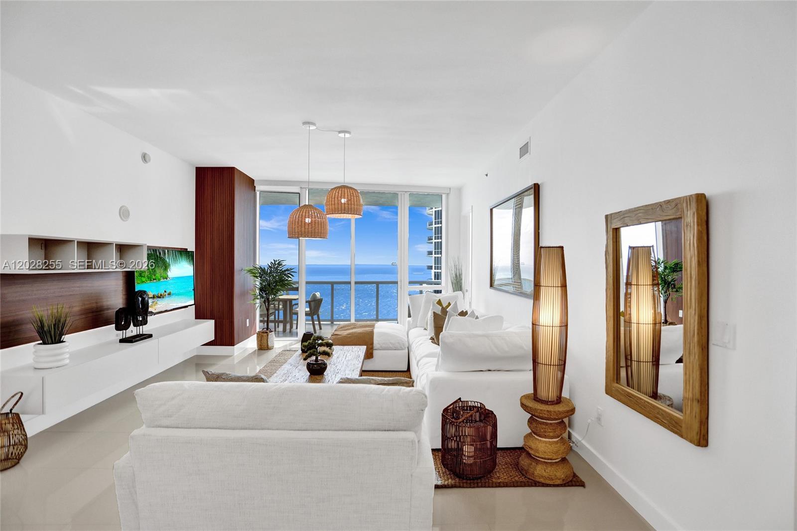 15901 Collins Ave 2807
