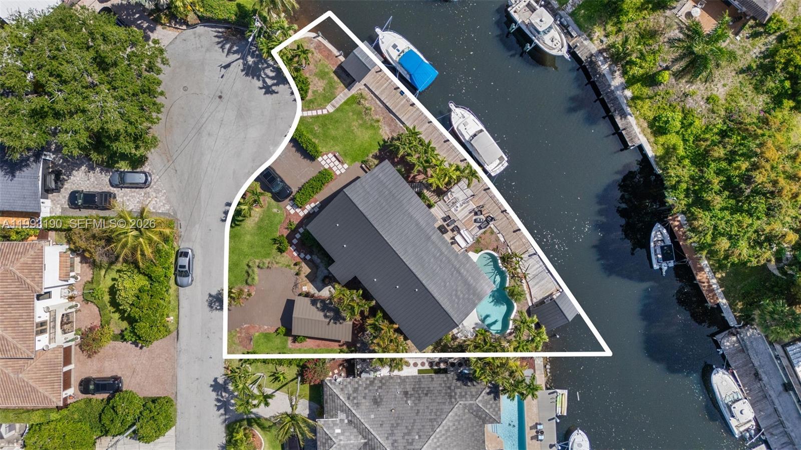 TWIN OAKS - Residential