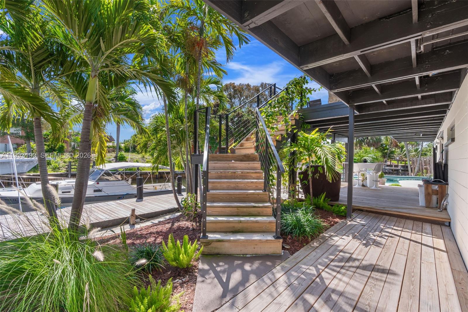 TWIN OAKS - Residential