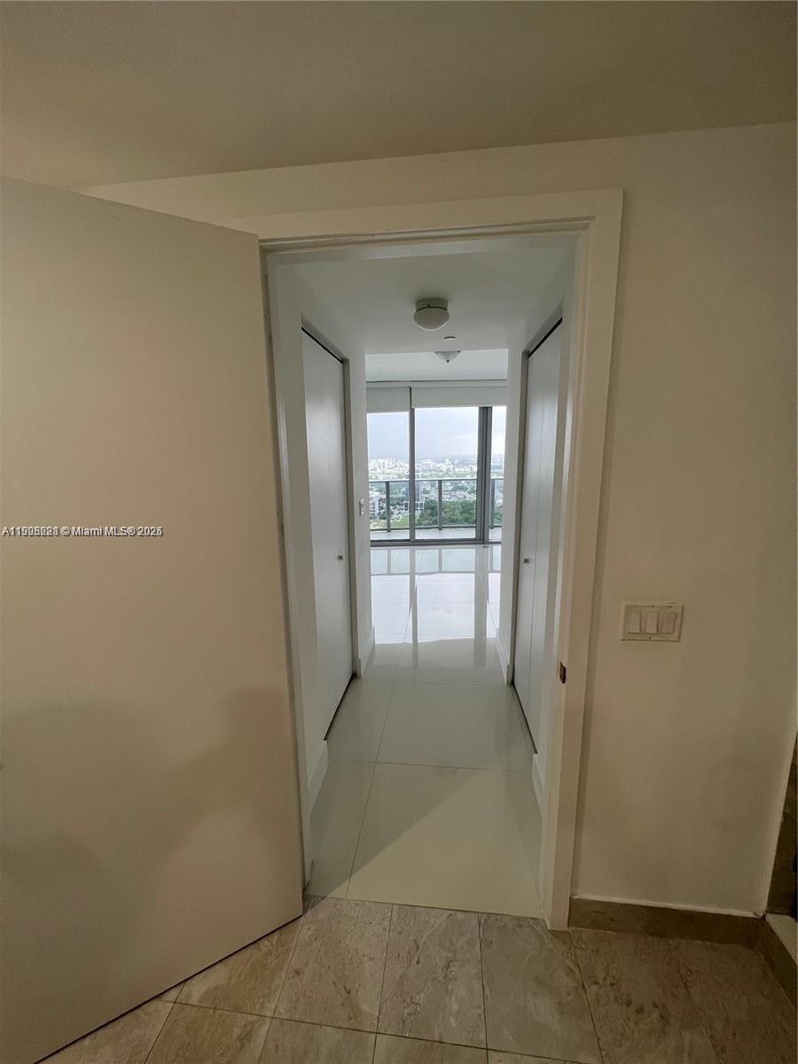 ARIA ON THE BAY CONDO - Residential