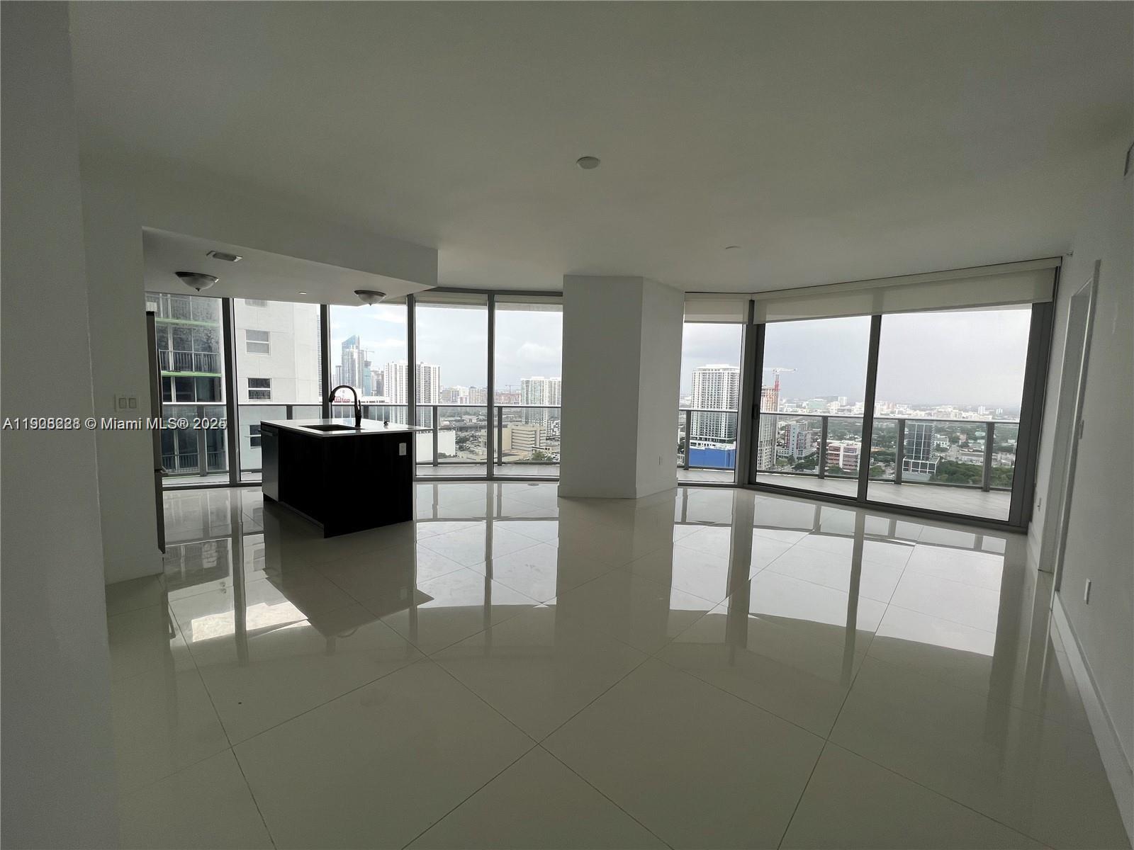 ARIA ON THE BAY CONDO - Residential
