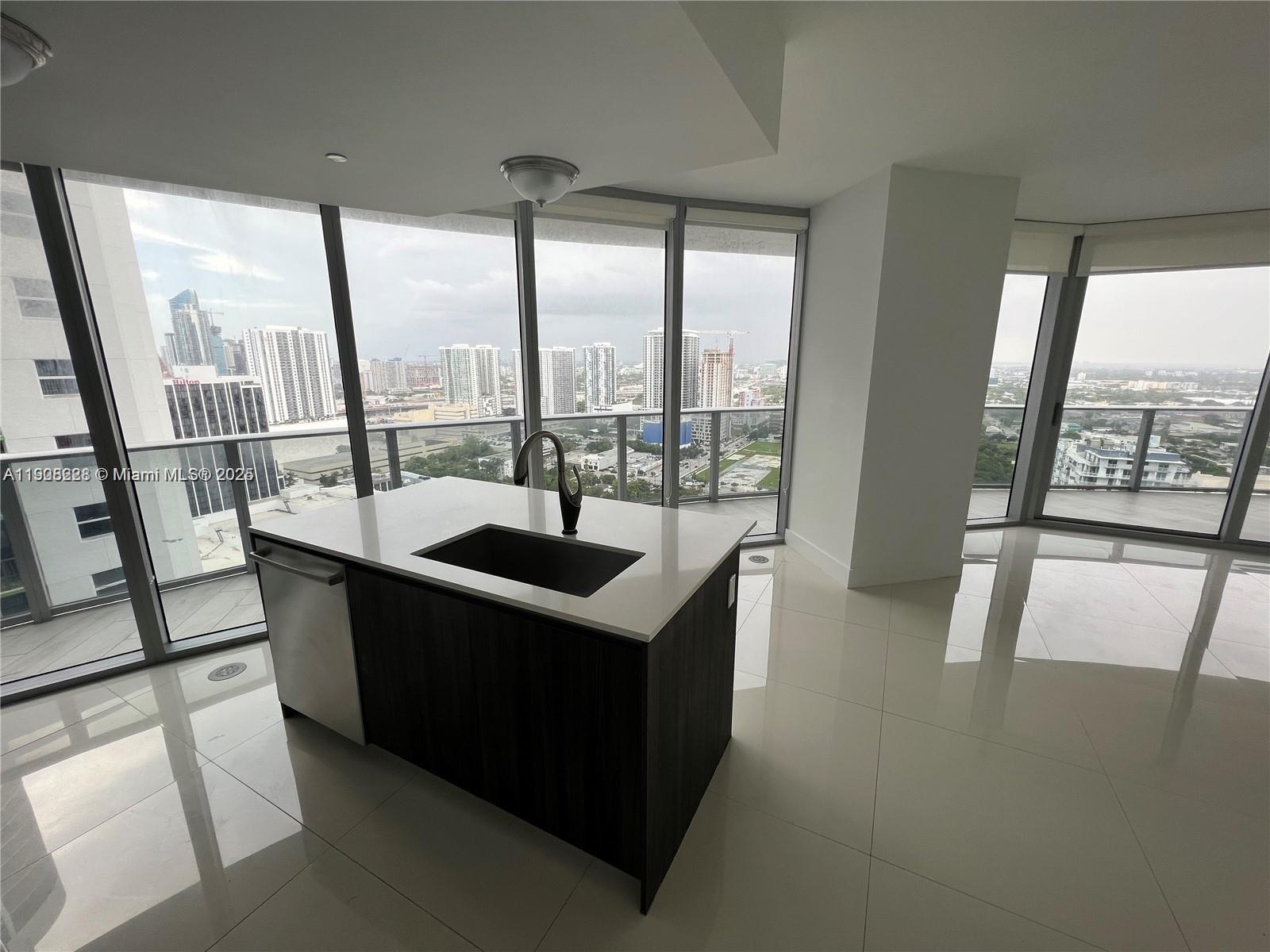 ARIA ON THE BAY CONDO - Residential