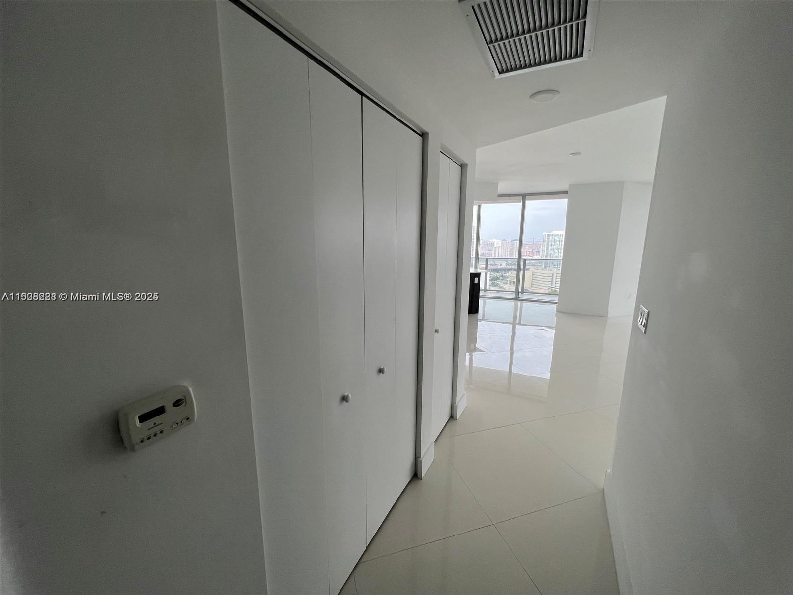 ARIA ON THE BAY CONDO - Residential
