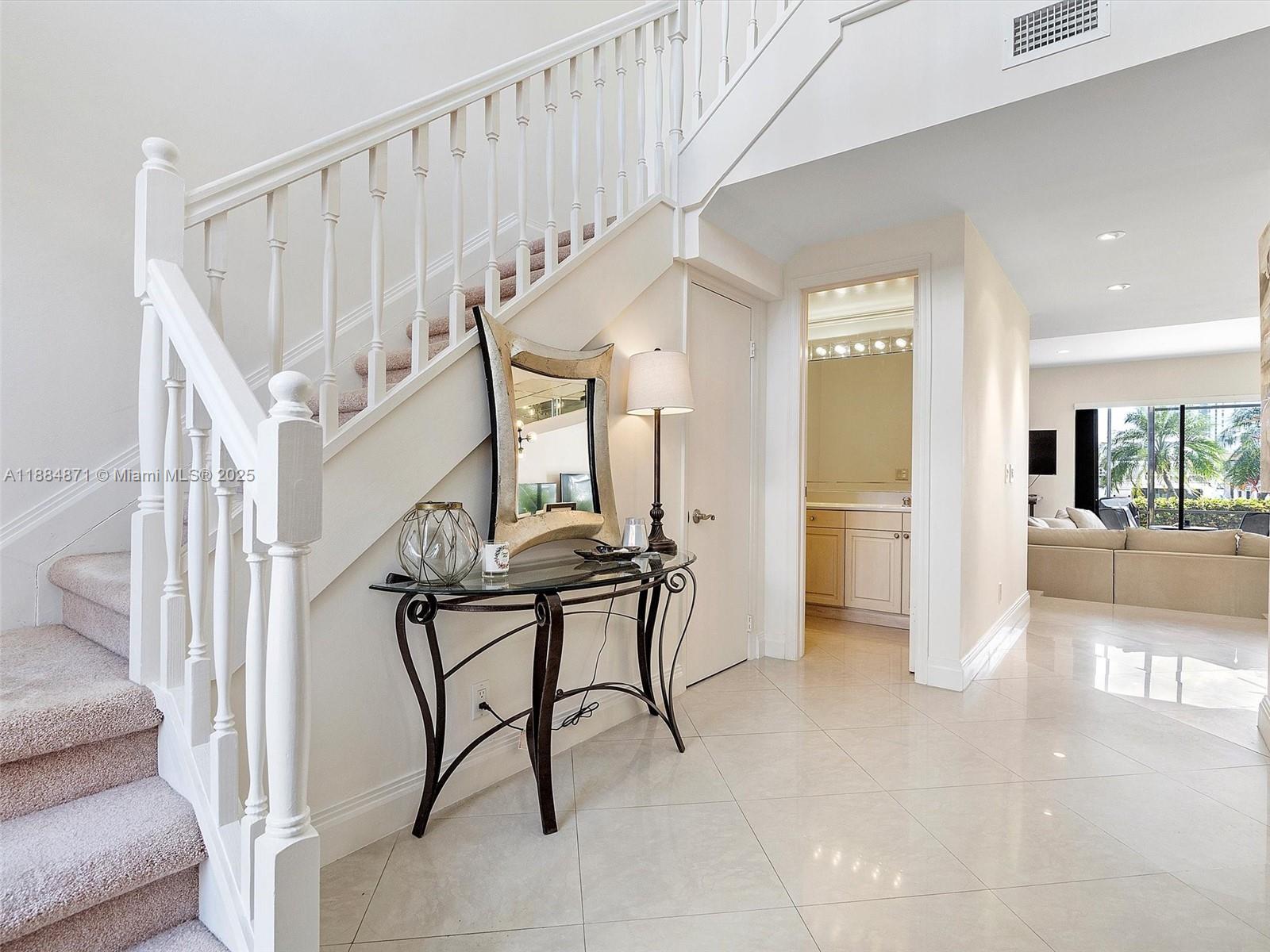 TOWNHOMES OF PORTSVIEW CO - Residential Lease